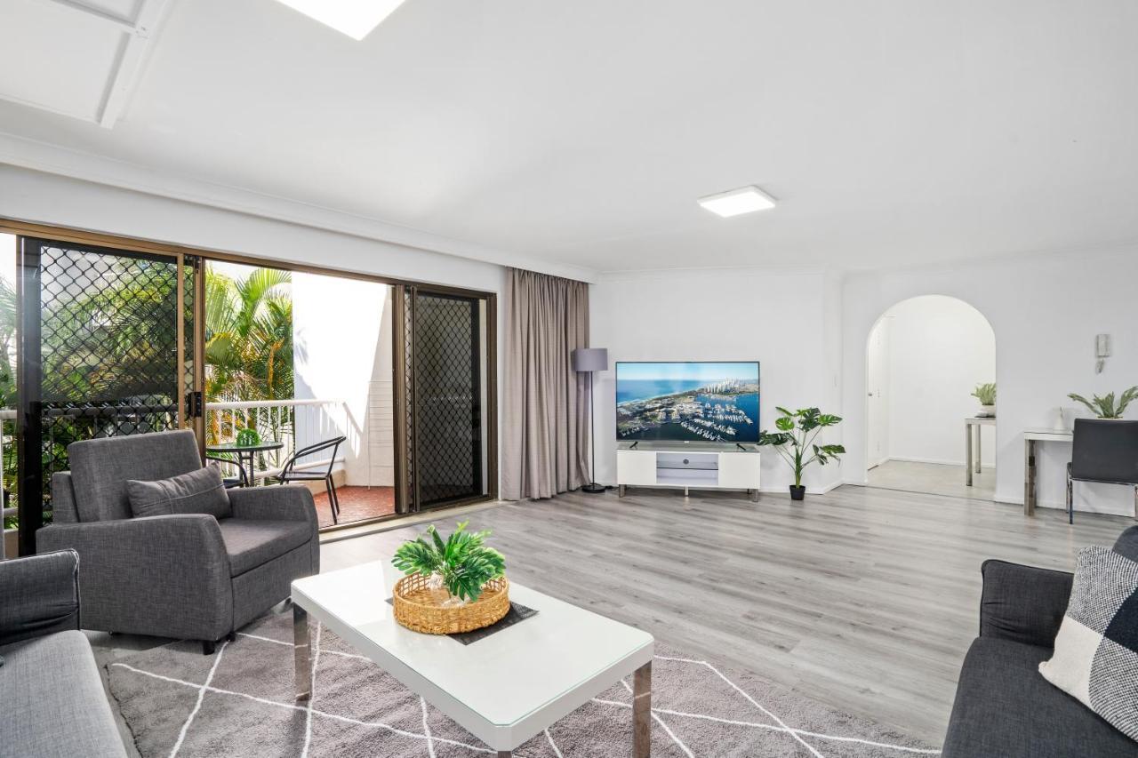 Coco Bella Retreat In Central Surfers - Sleeps 6-8 غولد كوست المظهر الخارجي الصورة